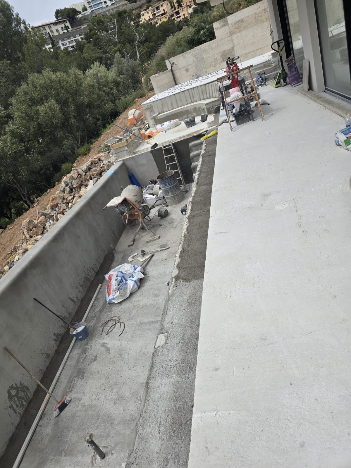 Rehabilitación y fachadas — obra del grupo Construcciones Barcelona