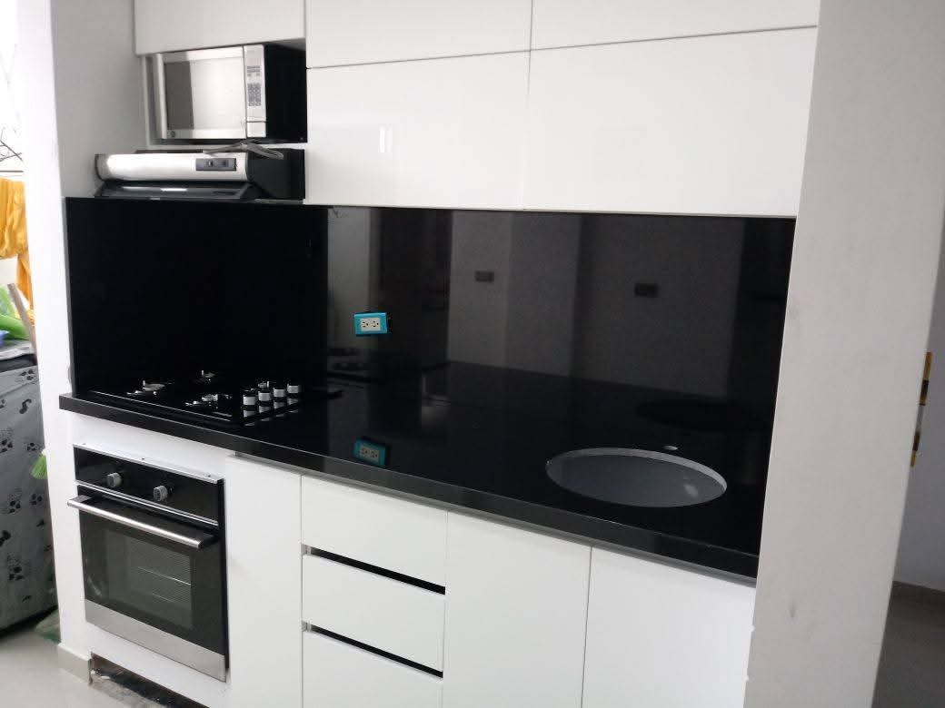 Reforma de cocina — obra del grupo Construcciones Barcelona